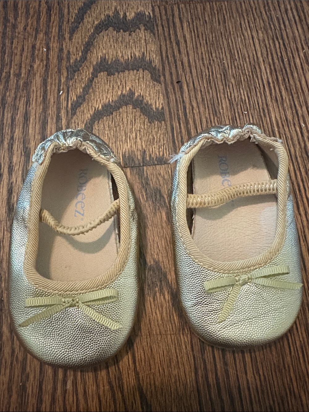 Robeez Metallic Gold Baby Ballet Flats with Bow Detail
